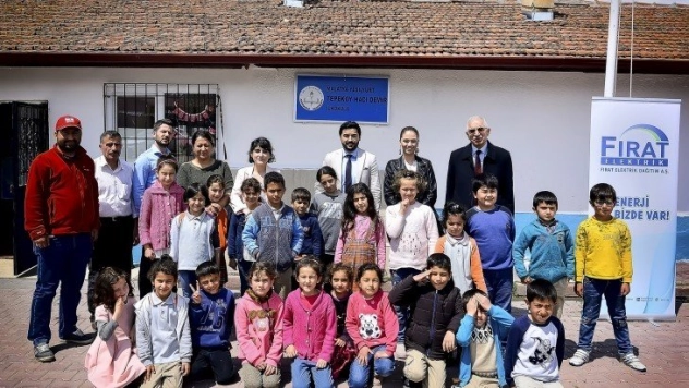 Fırat Edaş'tan 23 Nisan'da Çocuklara Anlamlı Mutluluk