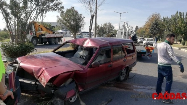 Freni tutmayınca takla attı