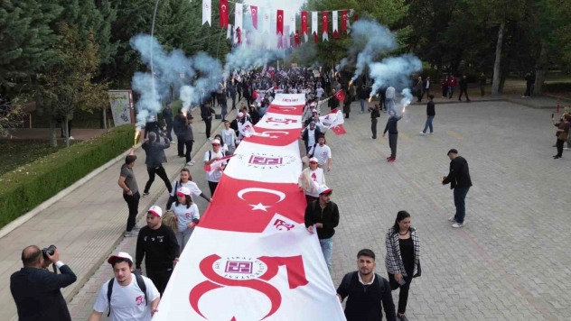 FÜ'de 50. yıl  yürüyüşü coşkuyla gerçekleşti