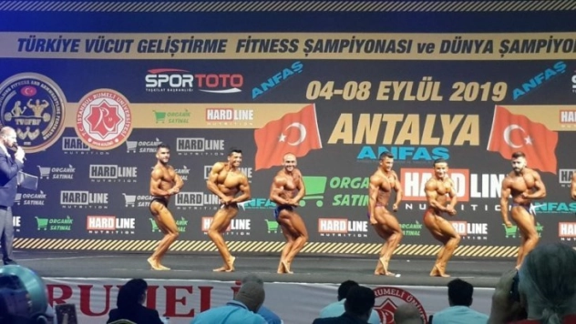 Türkiye Vücut Geliştirme Şampiyonasında derece elde etti