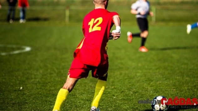 Futbolda yakın ilişki kurabileceğimiz yerlere odaklanılmalı