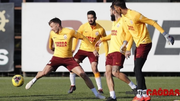 Galatasaray'da Ryan Babel takımla çalıştı