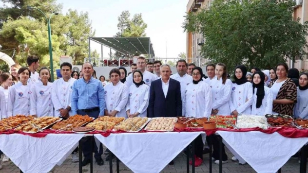 GAÜN'de geleneksel tanışma kahvaltısı