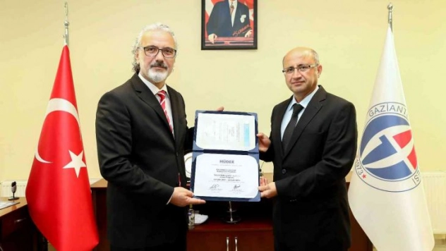 GAÜN Tekstil Mühendisliği MÜDEK tarafından yeniden akredite edildi