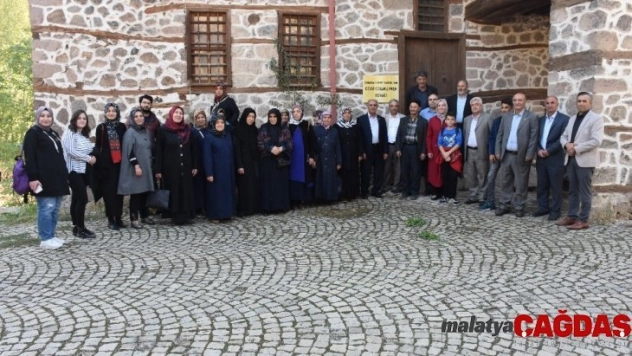 Gazi ve şehit aileleri iki ilçeye gezi düzenledi