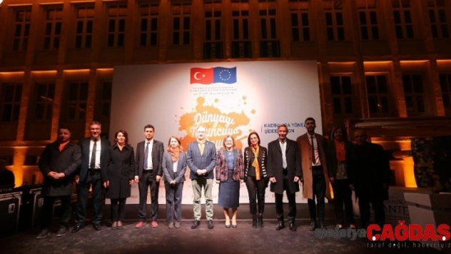 Gaziantep kadınlar için turuncuya boyandı