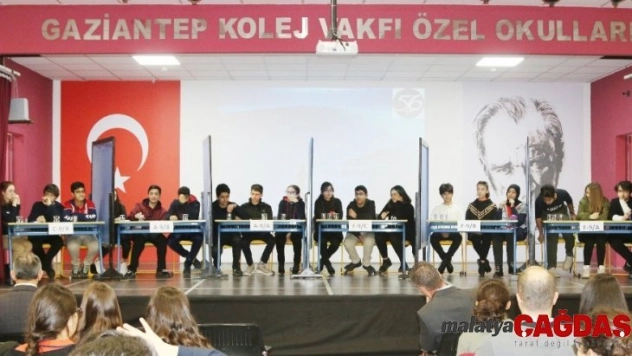 Gaziantep Kolej Vakfı'nda bilgi yarışması heyecanı