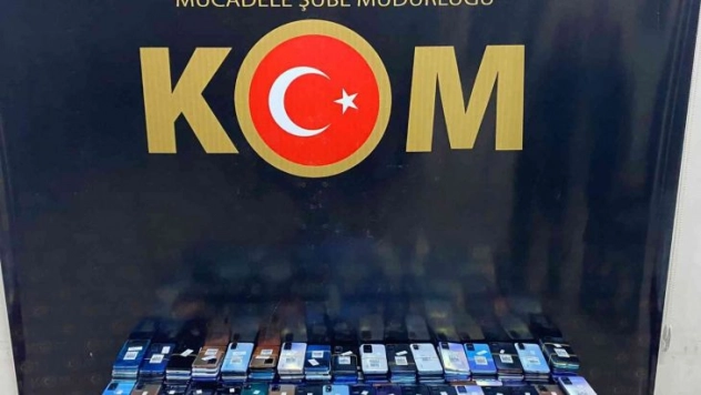 Gaziantep'te 186 adet kaçak cep telefonu ele geçirildi