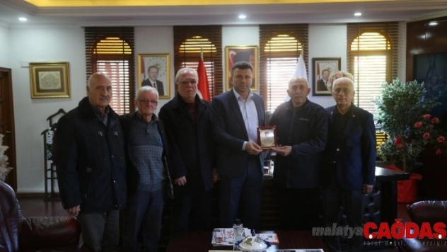 Gazilerden Başkan Özen'e teşekkür ziyareti