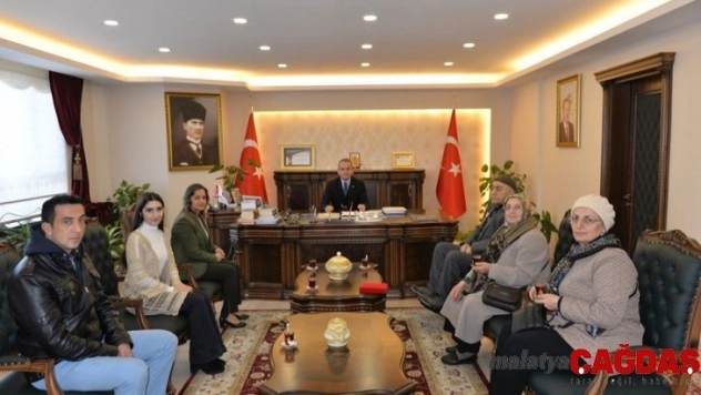 Gaziye madalyasını Kaymakam Pişkin verdi