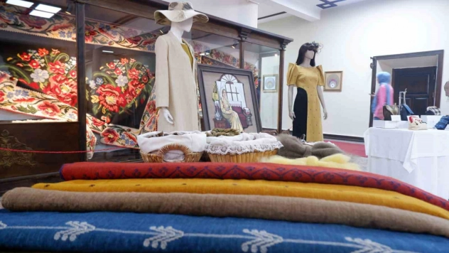 Geçmiş ve gelecek ehramda buluşuyor