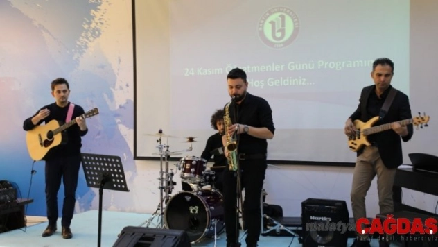 Geleceğin öğretmenleri 'Müzik Şenliği'nde bir araya geldi