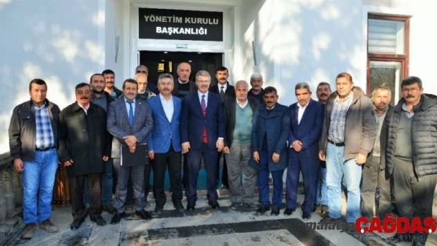 Gemerek Nakliyeciler, Ziraat Odası ve Çiftçilerinden Başkan Akay'a teşekkür ziyareti.