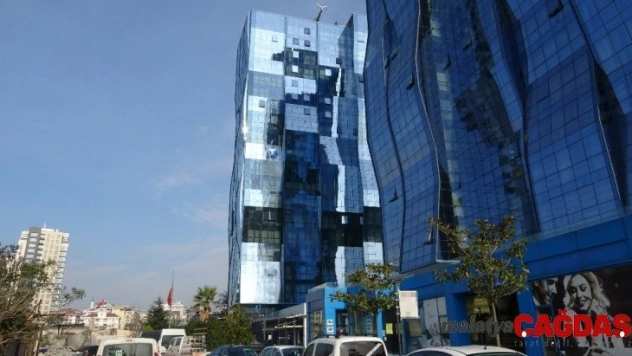 Genç kadını döve döve öldürdü, cesedi bavula koydu