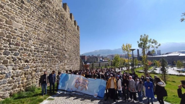 Genç Vizyon'dan gençlere Erzurum gezisi