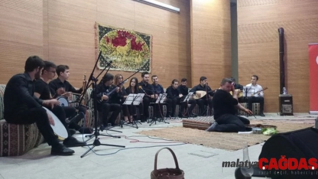 Gençlik Merkezi'nden sıra gecesi