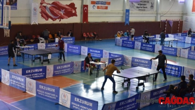 Gençlik Spor'dan masatenisi turnuvası