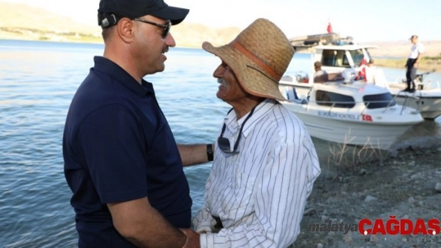 Gerçek bir 'Robinson Crusoe' hikayesi Ziya Dede, ilk misafirlerini ağırladı