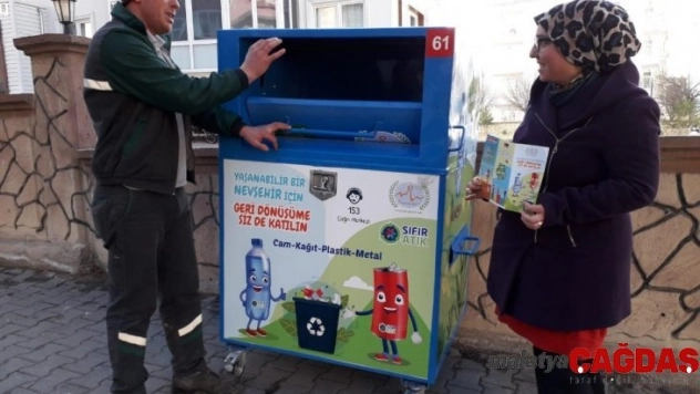 Geri dönüşüm konusunda vatandaşlar bilinçlendiriliyor