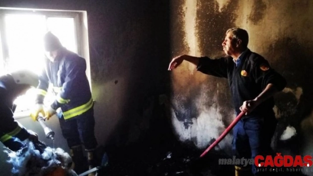 Gevaş'ta ev yangını