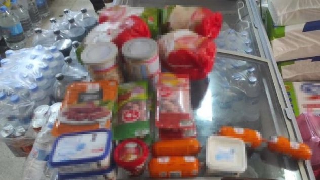 Gıda denetiminde son kullanma tarihi geçmiş bebek maması tespit edildi