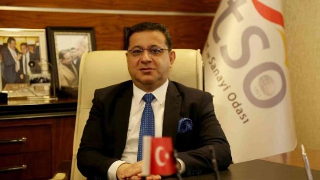 Girdi maliyetleri müteahhitleri zora sokuyor