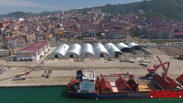 Giresun limanı gemi ağırlamada rekor kırdı