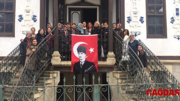 Girişimci kadınlara 'Kendi Hayatinin Lideri Ol' semineri verildi