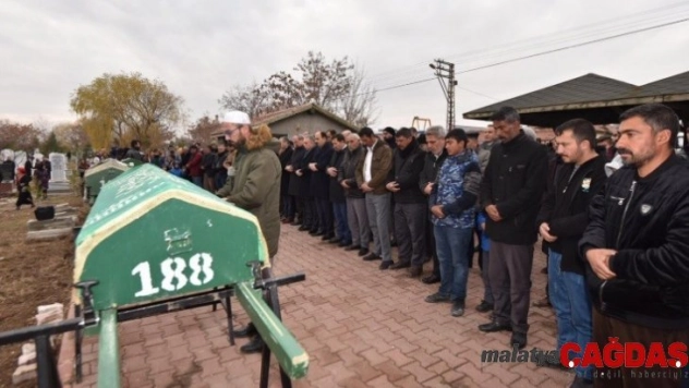 Göçükte hayatını kaybedenler son yolculuğuna uğurlandı