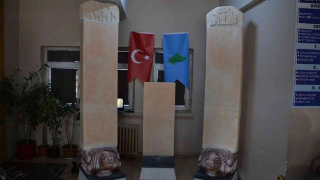 Göktürk Yazıtları'nın birebir kopyası Erzurum'da yapıldı
