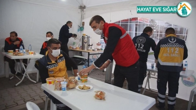 Gölbaşı Belediyesi Ekipleri KYK görevlileri ile iftarda buluştu