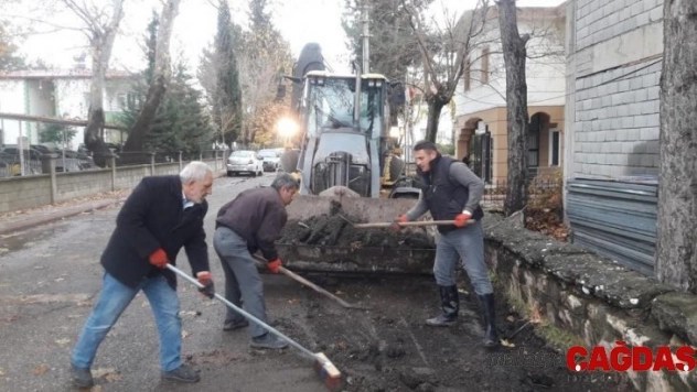 Gölbaşı Belediyesi inşaat ekipleri aralıksız çalışıyor