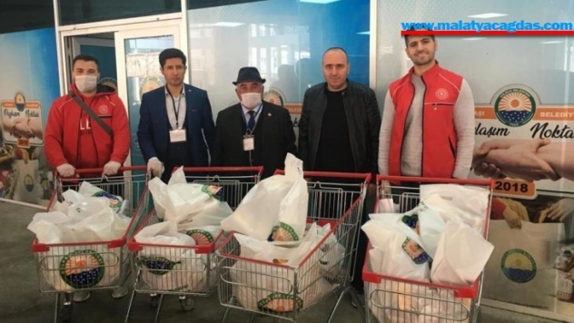 Gölbaşı Belediyesi'nden 65 yaş üstü vatandaşlara evde hizmet