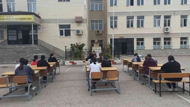 Gölbaşı MTEA'da kitap okuma etkinliği