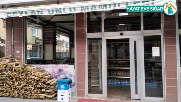 Gölbaşı'nda maske ve eldiven için özel atık kutusu