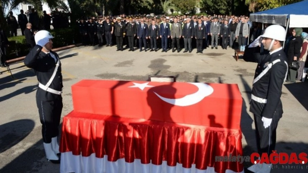 Görevi başında kalp krizi geçirerek hayatını kaybeden polis memleketine uğurlandı