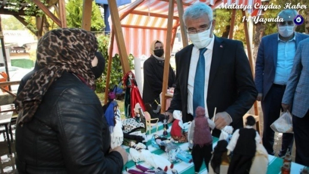 Güder, Hanımeli Pazarı'nı gezerek alışveriş yaptı