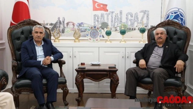 Güder, muhtarlarla bir araya geldi