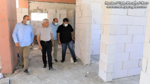 Güder semt kütüphanesini inceledi