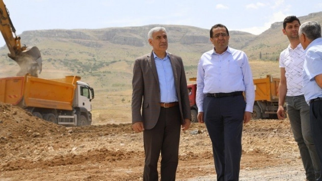 Güder yeni imar yolu açma çalışmalarını yerinde inceledi