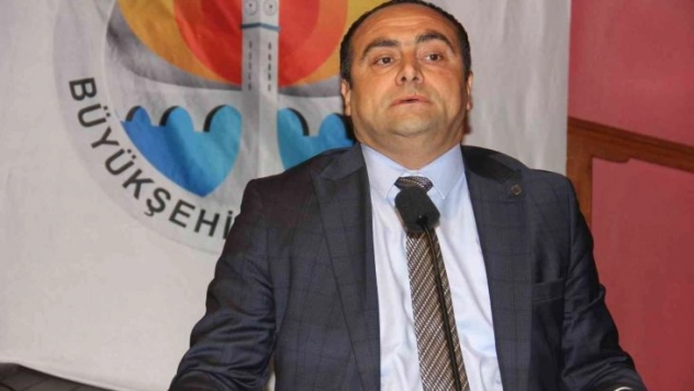 Gül: 'Karataş'ın sorunlarını rafa kaldırdık'