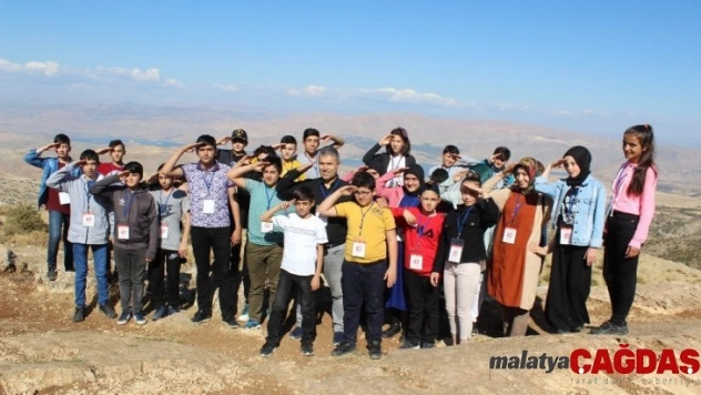Gümüşhaneli öğrenciler, Harput'tan Mehmetçiğe selam gönderdi