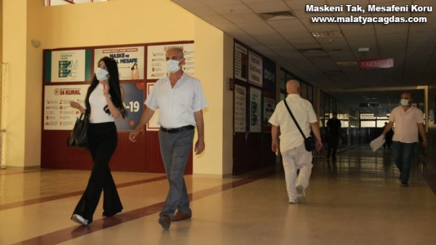 Güneydoğu Anadolu Bölgesi'nde bir ilk: Diyarbakır'da korona sonrası süreç için 'Post Kovid Polikliniği' açıldı