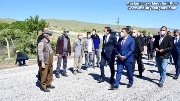 Gürkan, asfalt çalışmalarını inceledi