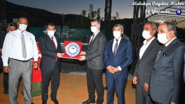 Gürkan, özel halk otobüsü esnafları ile bir araya geldi