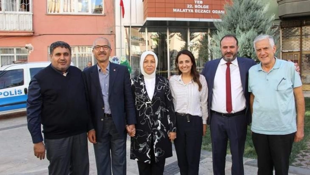 Çalık, '50 yıl sonra biz ilk kez Eczacılık Yasası'nı meclisten geçirdik'