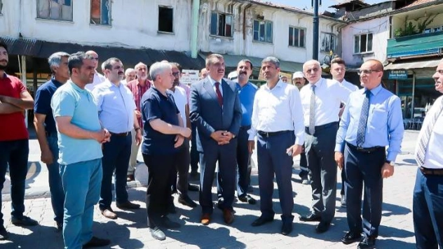 Minibüs Durakları, Çağdaş Ve Modern Bir Görünüme Kavuşuyor