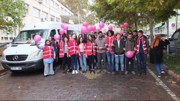 Keban'da meme kanseri farkındalık yürüyüşü