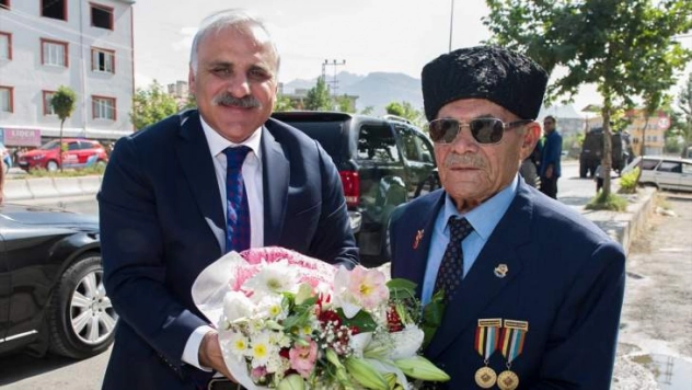 Van'da 19 Eylül Gaziler Günü dolayısıyla tören yapıldı. 