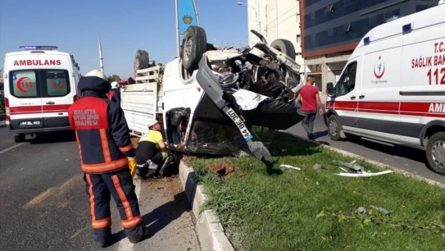 Malatya'da trafik kazaları: 5 yaralı